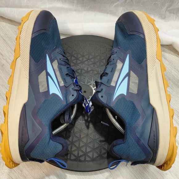 Altra Mens Lone Peak 7 Navy Light Blue Trail Running Shoes Gold Out Sole SIZE 11 - Picture 4 of 13